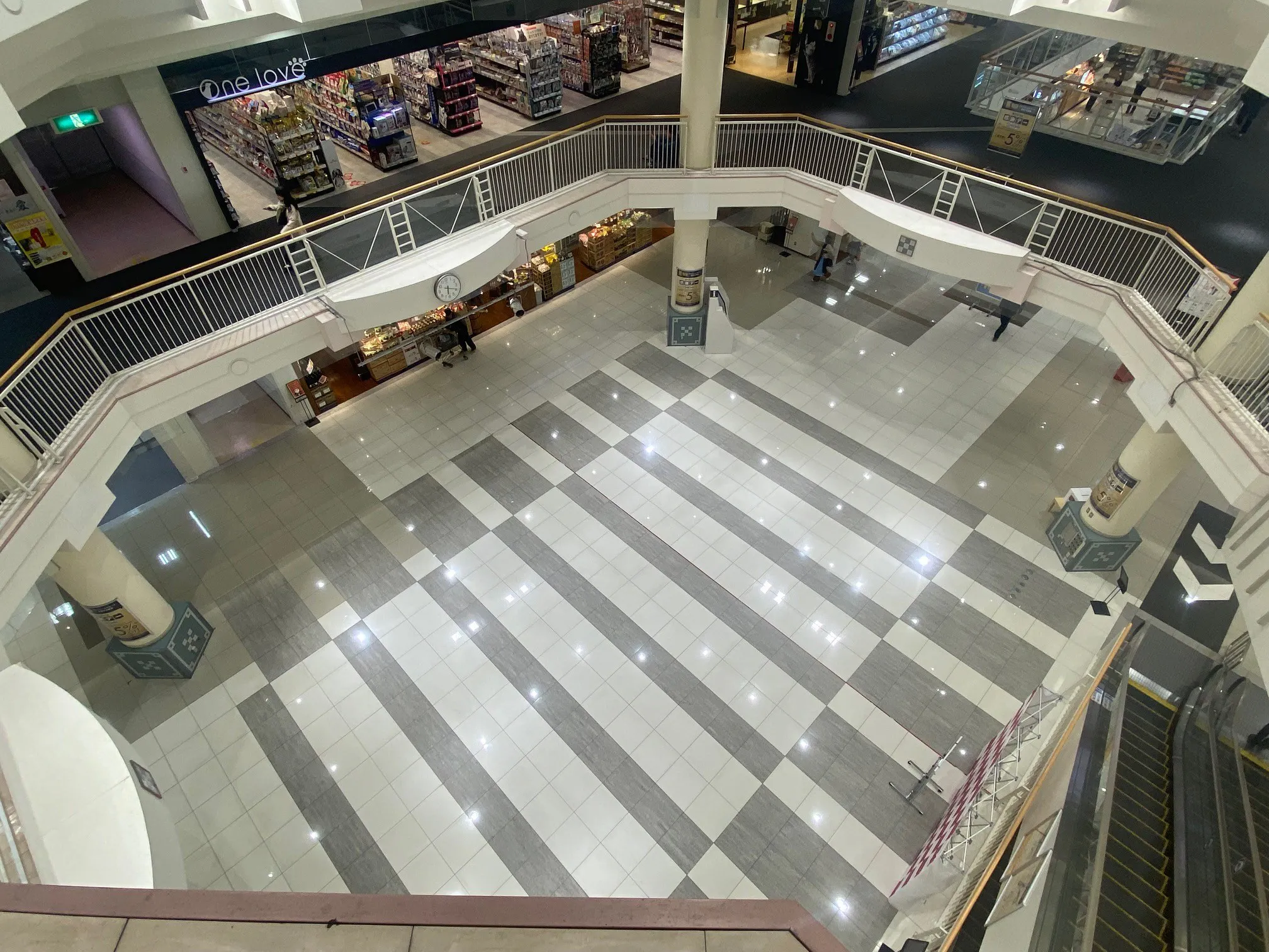 【イオンモール日根野*】①【イオンモール日根野】であいの広場