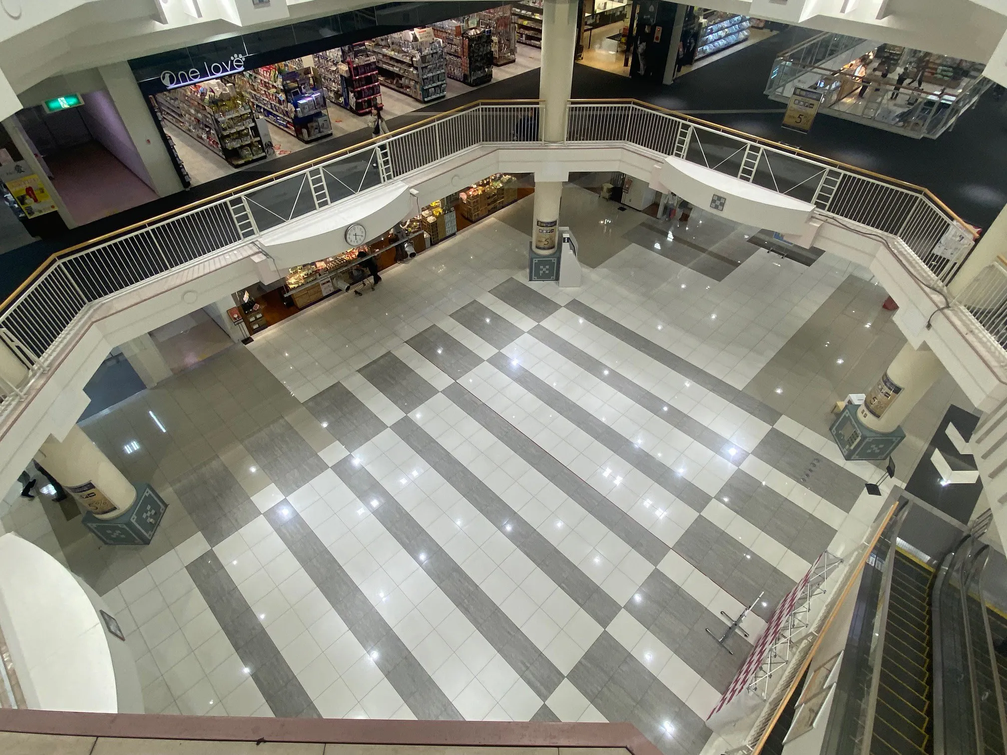 【イオンモール日根野*】①【イオンモール日根野】であいの広場