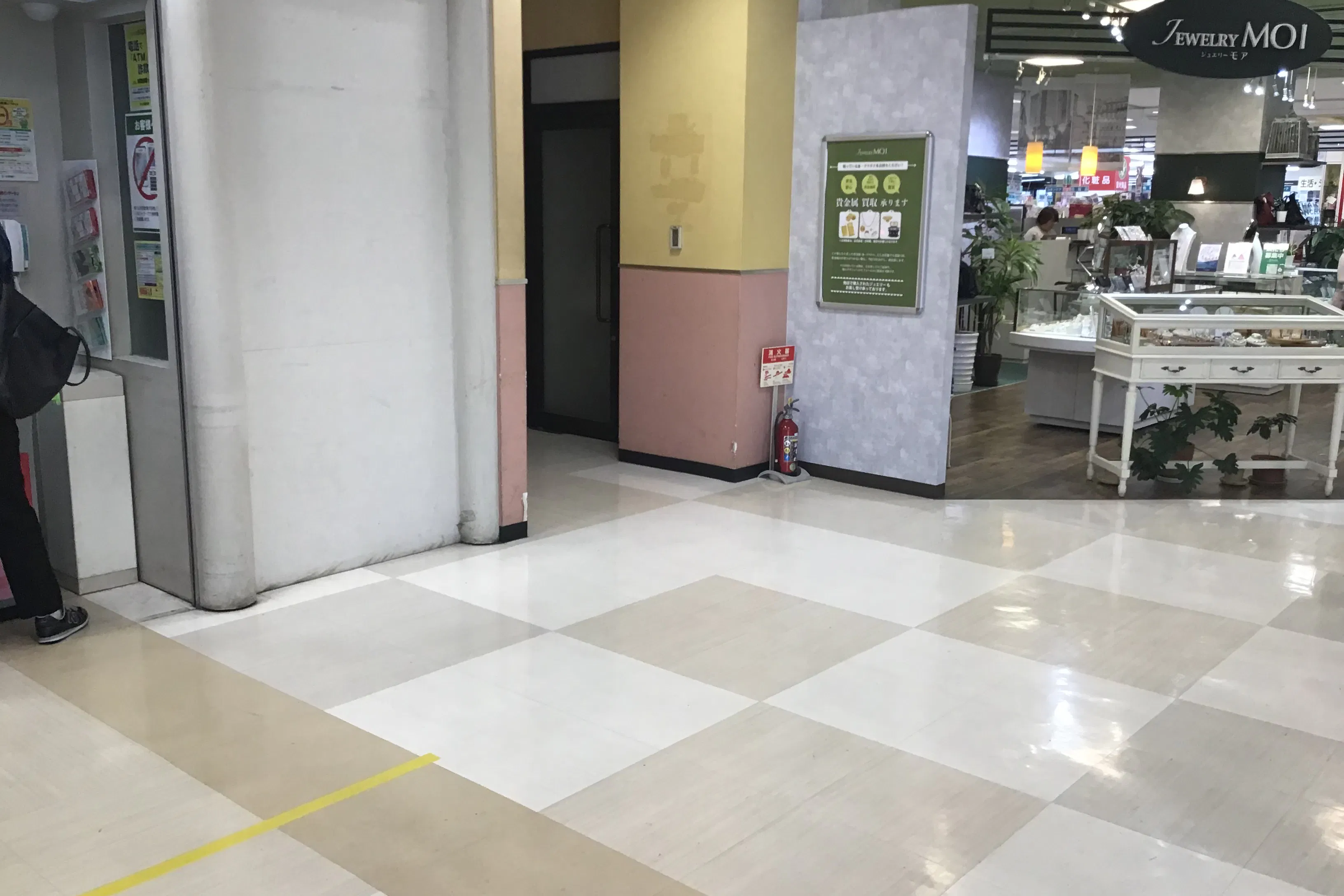 【天満屋ハピータウン岡北店】1F入口横 各種プロモーション、会員獲得イベントに最適な屋内催事イベントスペース