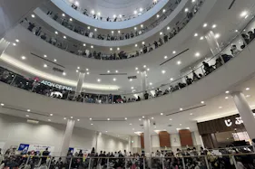 【イオンモール草津】1F セントラルコート