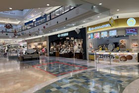 【イオンパークプレイス大分(大分県)】東入口ビアードパパ前(イオン側) 催事スペース