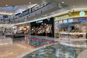 【イオンパークプレイス大分(大分県)】東入口ビアードパパ前(イオン側) 催事スペース