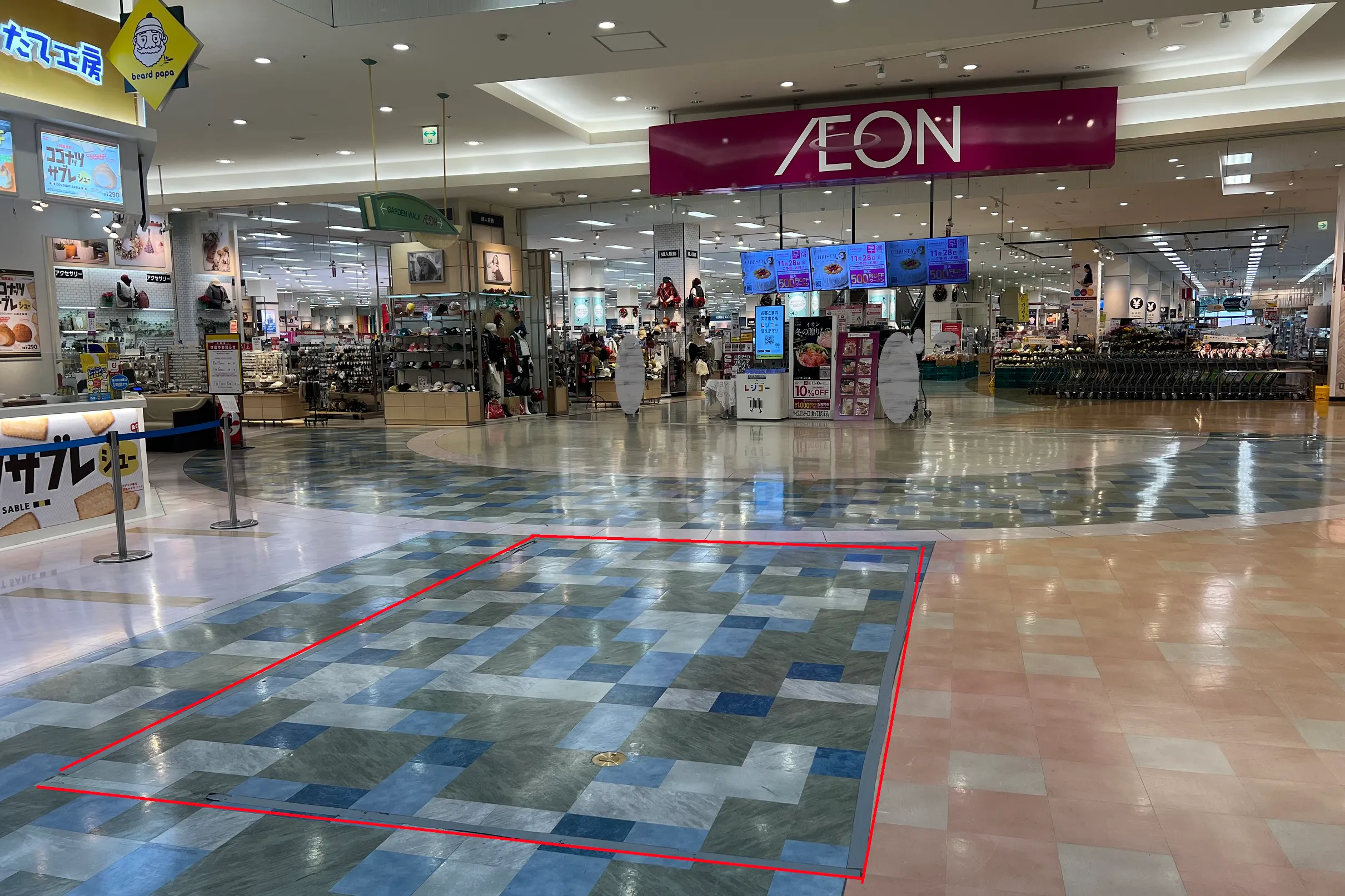 【イオンパークプレイス大分(大分県)】東入口ビアードパパ前(イオン側) 催事スペース