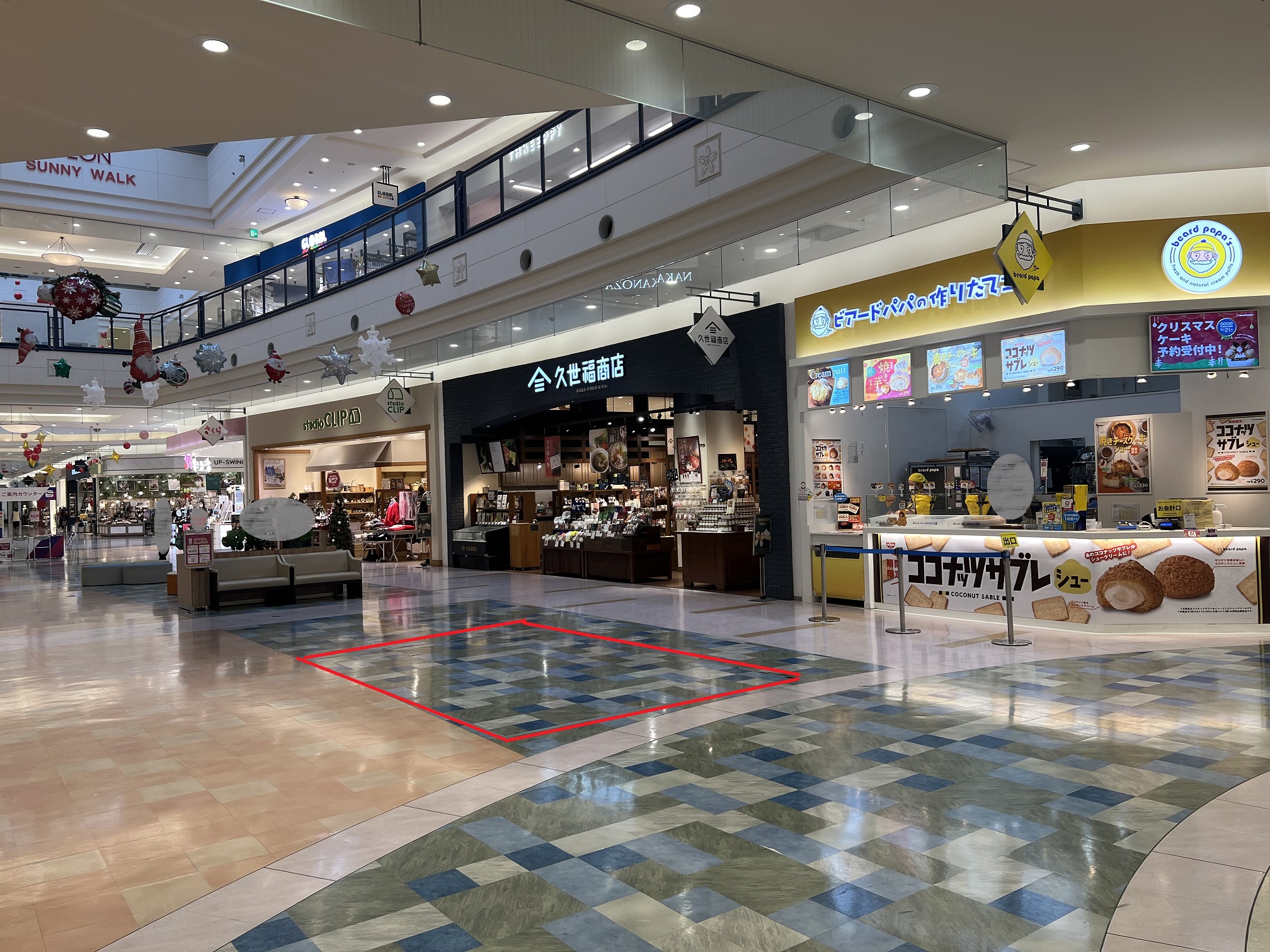 【イオンパークプレイス大分（大分県）】東入口ビアードパパ前（イオン側）　催事スペース