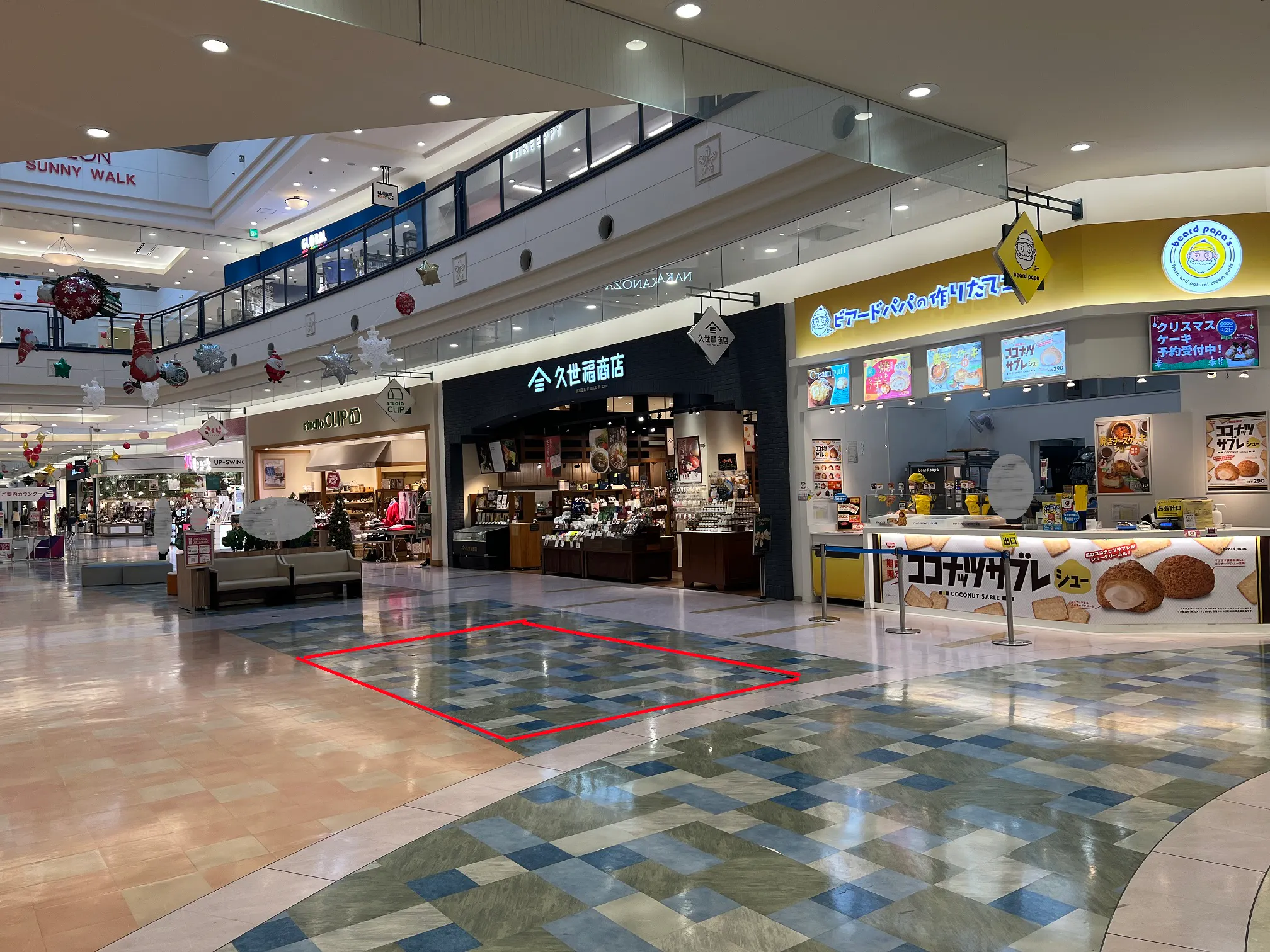 【イオンパークプレイス大分(大分県)】東入口ビアードパパ前(イオン側) 催事スペース