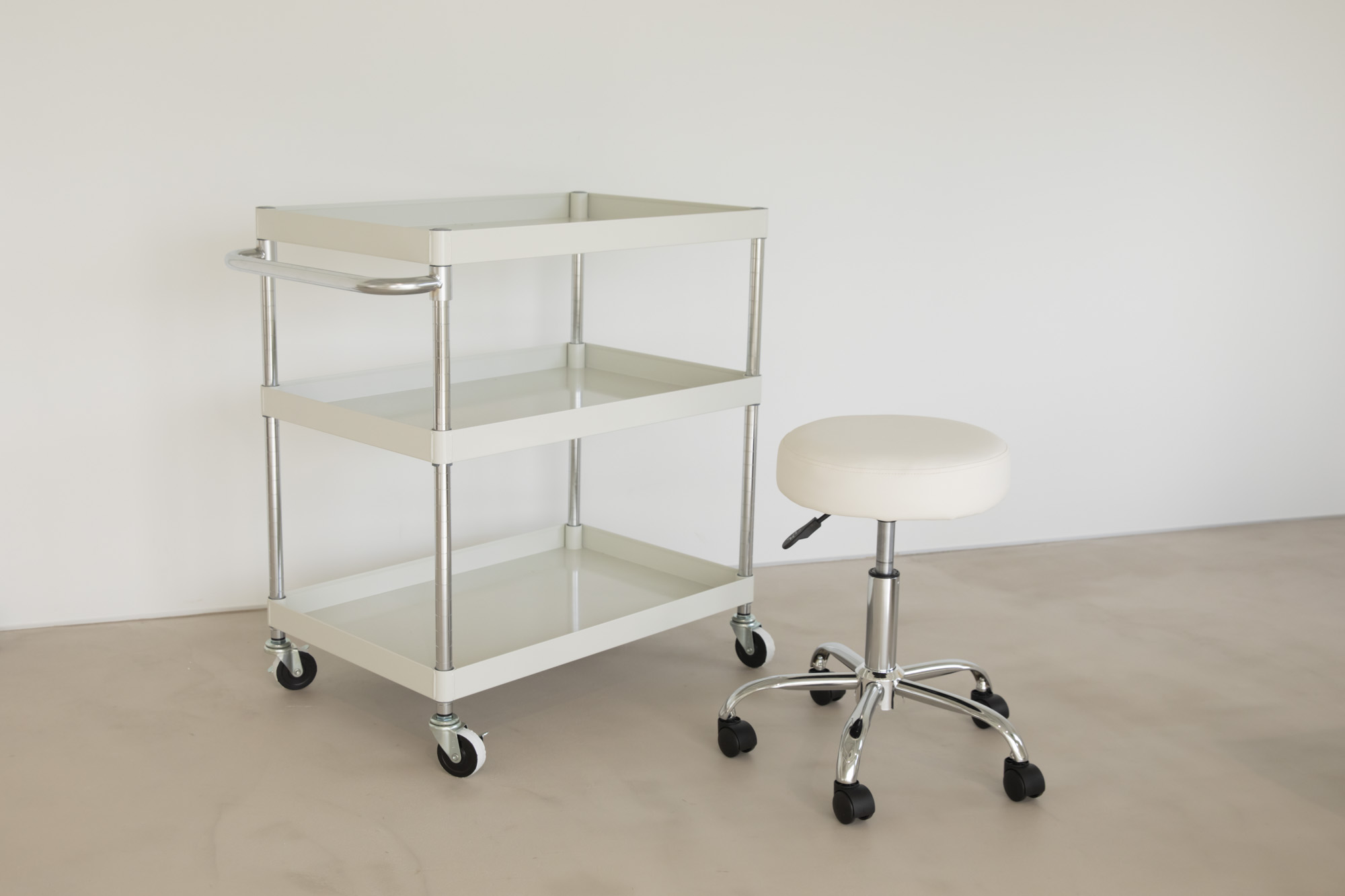 【青山一丁目駅5分】アパレルの展示会やポップアップストアに最適！青山公園沿いにある白を基調とした自然光たっぷりのレンタルスペース