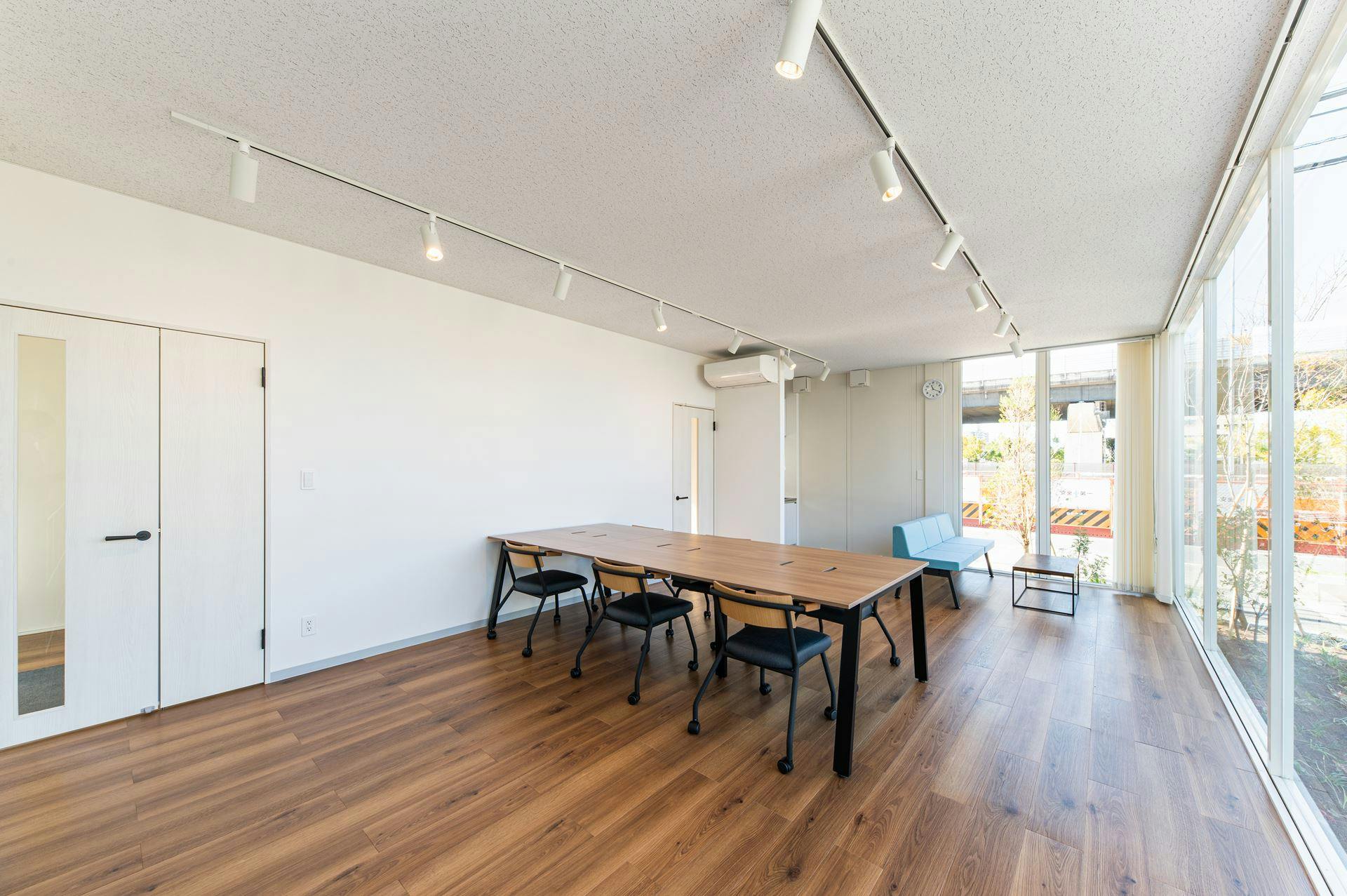 【大阪府東大阪市】自主企画マルシェやワークショップに最適なお手頃価格のレンタルスペース「Meeting1」/敷地全体の貸切イベント開催も可能!