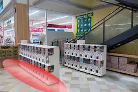 【HIヒロセスーパーコンボ多久店】プロモーションイベントに最適なホームセンターの食品側入口スペース