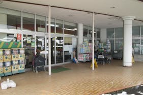 【Aコープきじま店】食物販や販促イベントに最適な店頭軒下スペース