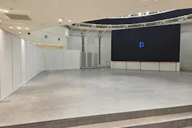 【マルイファミリー溝口】4階 カレンダリウムC03【食物販・PR・展示イベント】大型ビジョン・厨房設備がある大型イベントスペース