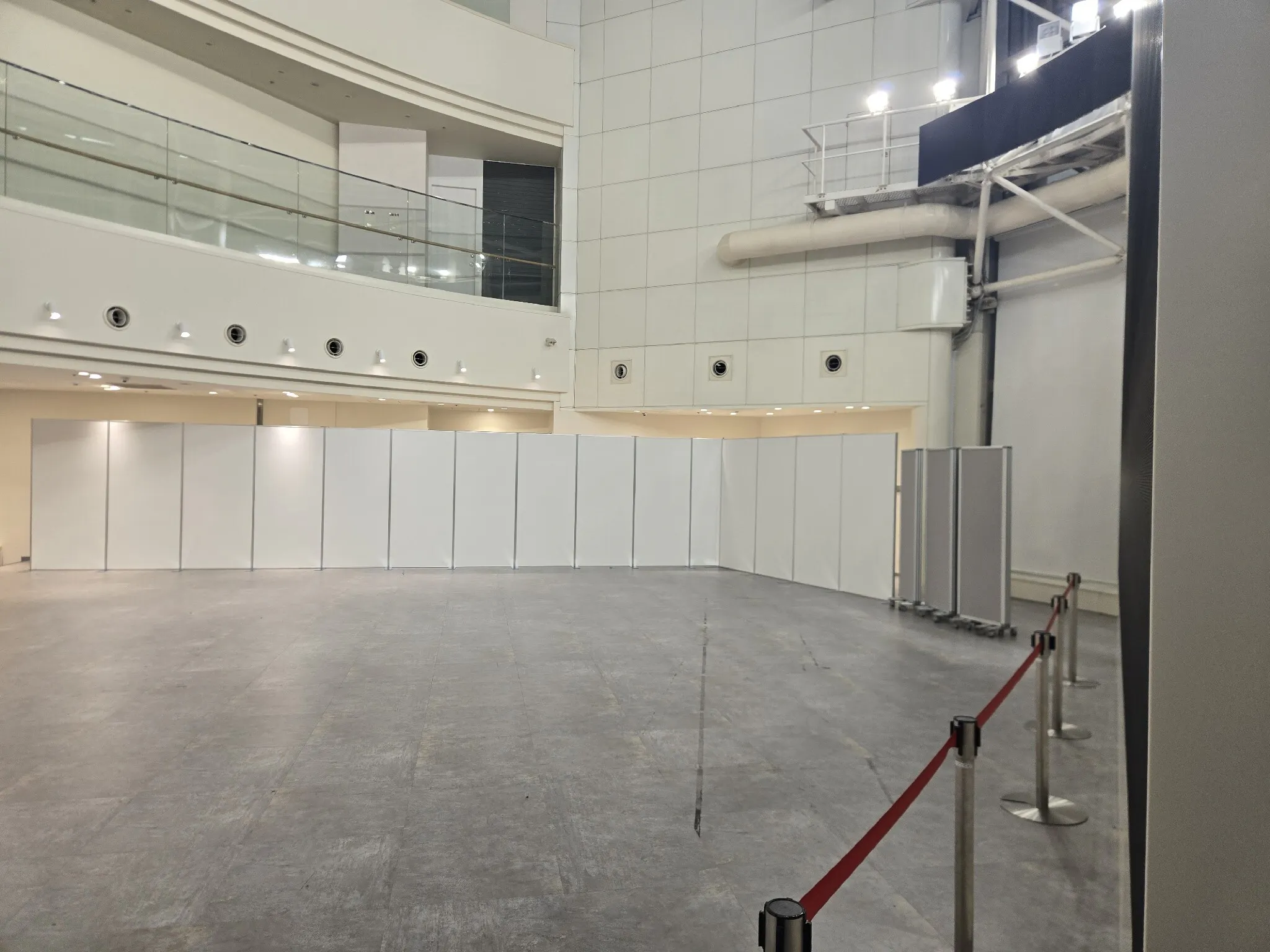 【マルイファミリー溝口】4階 カレンダリウムC03【食物販・PR・展示イベント】大型ビジョン・厨房設備がある大型イベントスペース