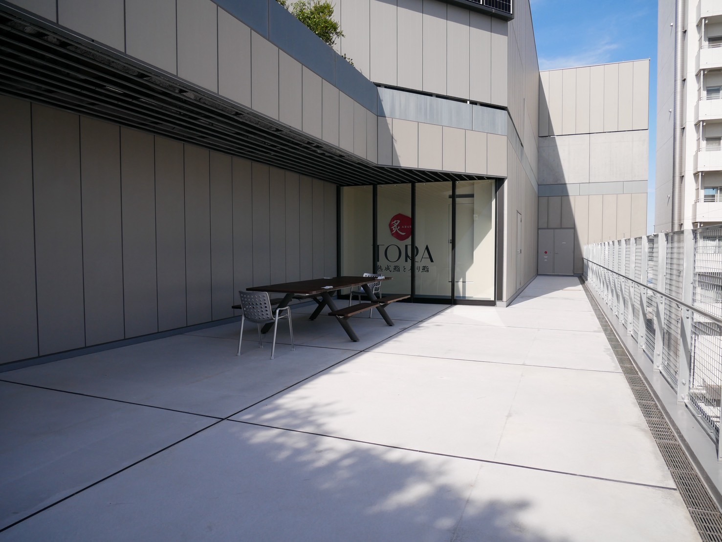 【KOMAZAWA Park Quarter】【駒沢大学駅徒歩１分】4階屋外テラスのレンタルスペース｜会議・小規模物販・撮影利用に最適「KOMAZAWA Park Quarter Terrace」