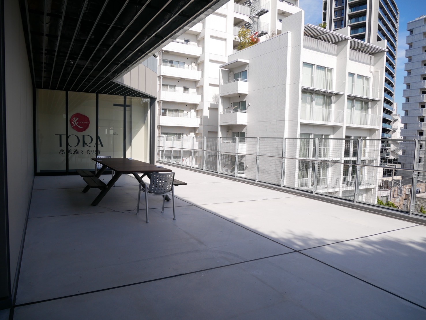 【KOMAZAWA Park Quarter】【駒沢大学駅徒歩１分】4階屋外テラスのレンタルスペース｜会議・小規模物販・撮影利用に最適「KOMAZAWA Park Quarter Terrace」