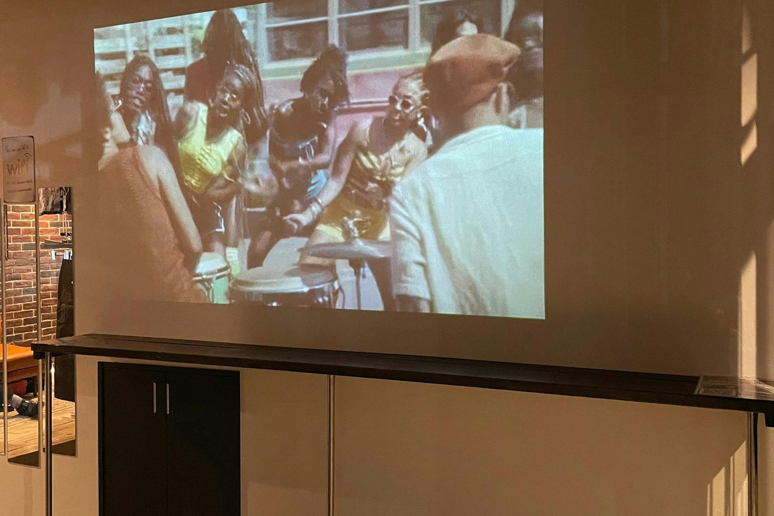 【宮城野原駅1分】ポップアップ・ギャラリーに適したフィッティングルーム付き路面スペース