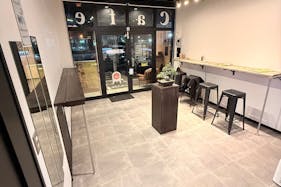 【宮城野原駅1分】ポップアップ・ギャラリーに適したフィッティングルーム付き路面スペース