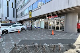 【ホクノー新札幌店】キッチンカー出店に最適な入口横屋外スペース