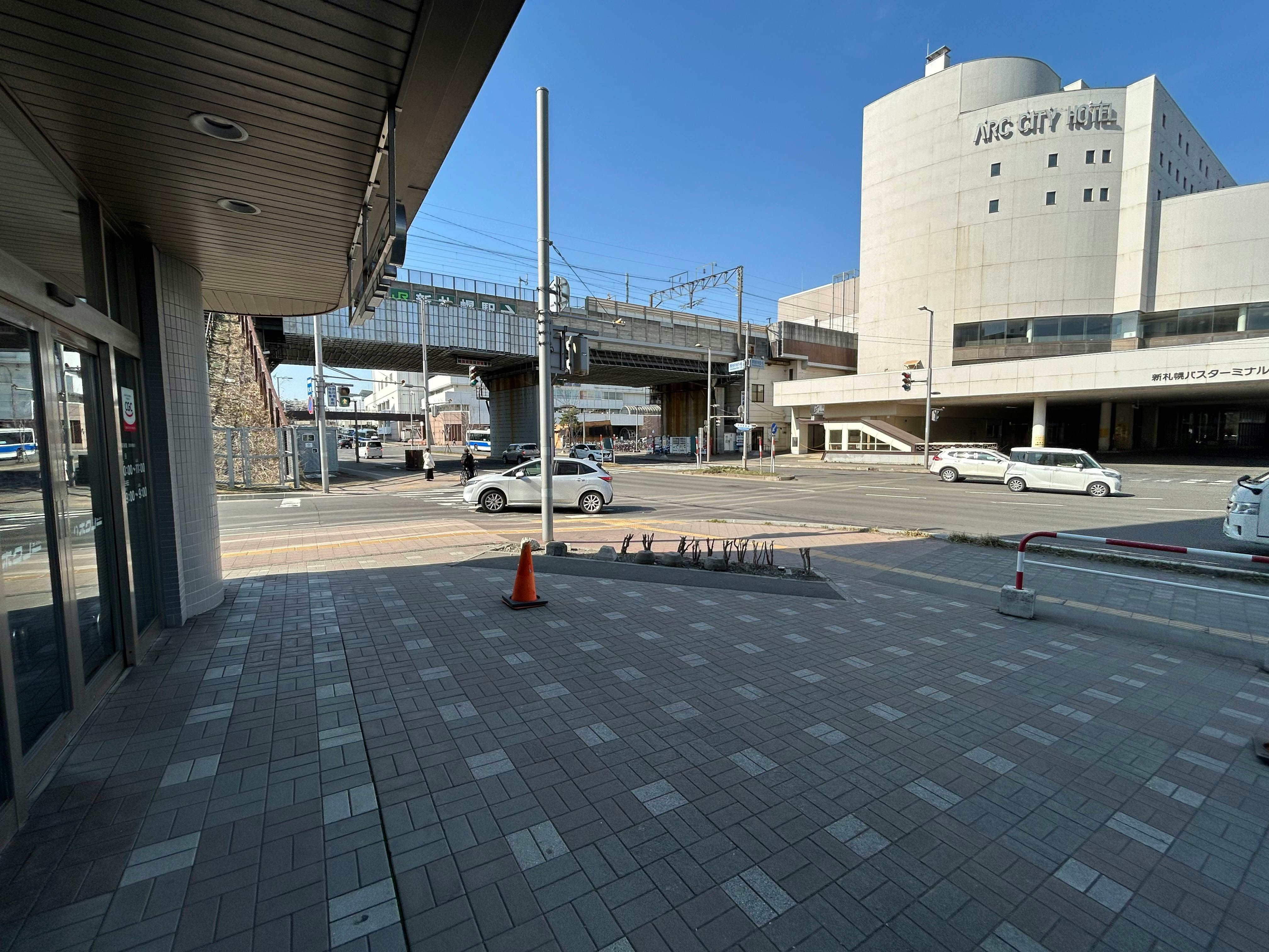 【ホクノー新札幌店】キッチンカー出店に最適な入口横屋外スペース
