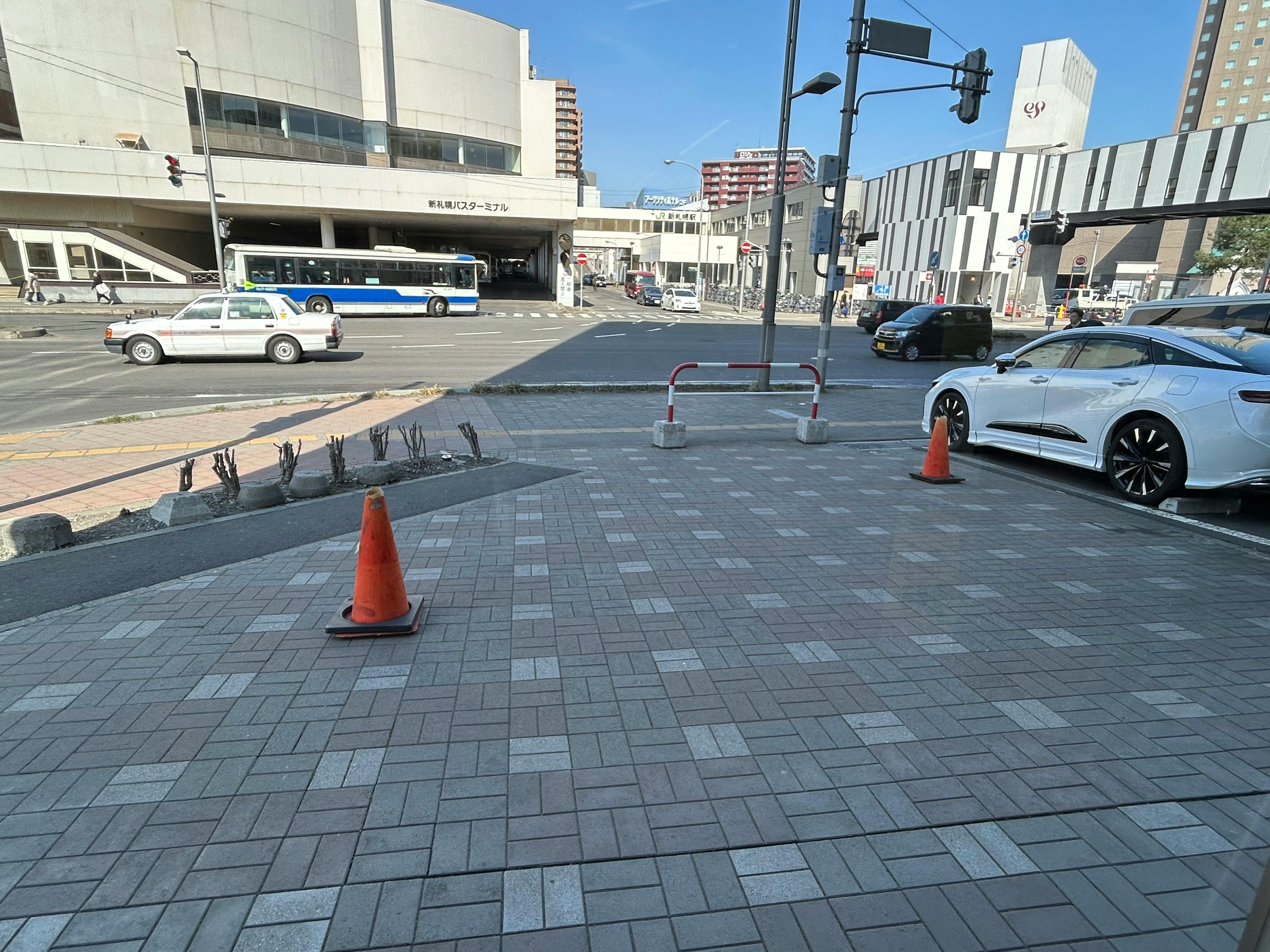 【ホクノー新札幌店】キッチンカー出店に最適な入口横屋外スペース