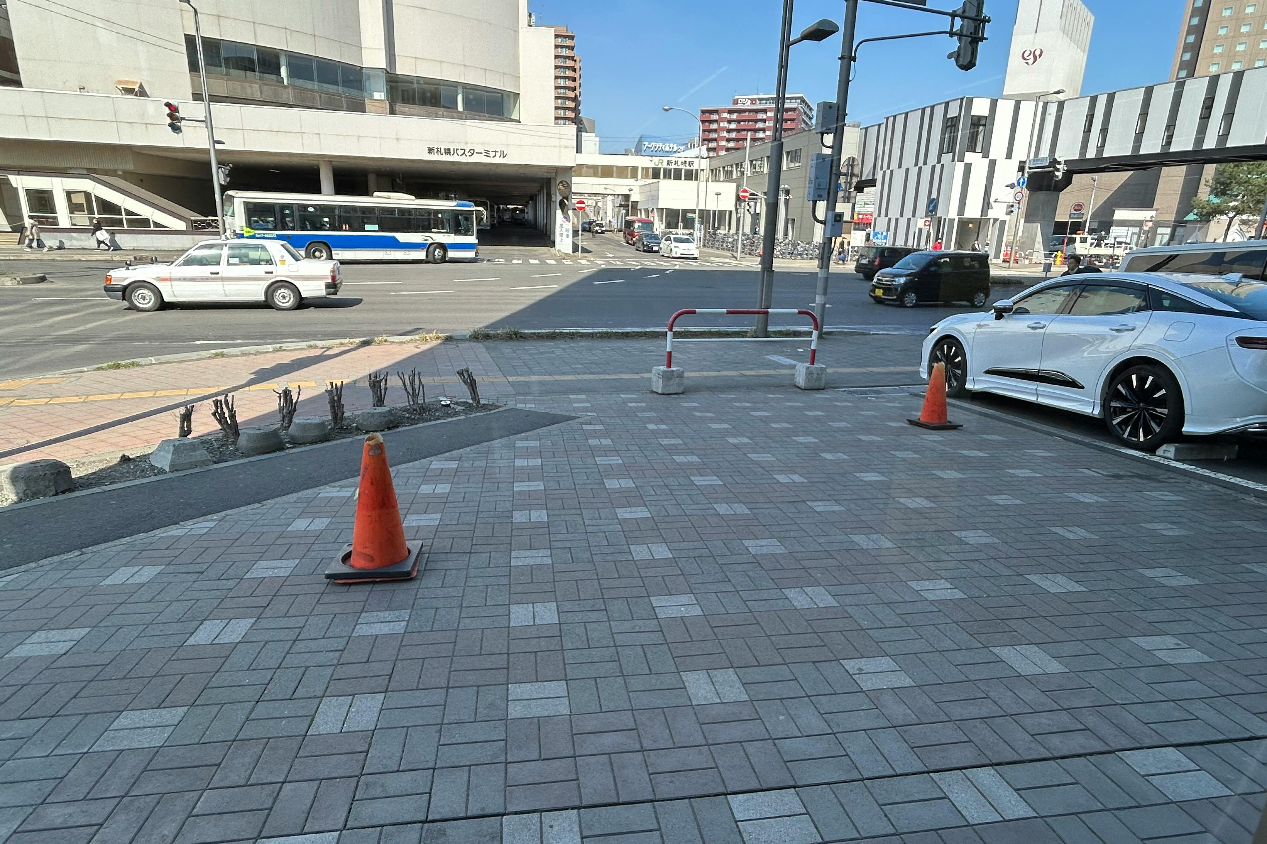 【ホクノー新札幌店】キッチンカー出店に最適な入口横屋外スペース