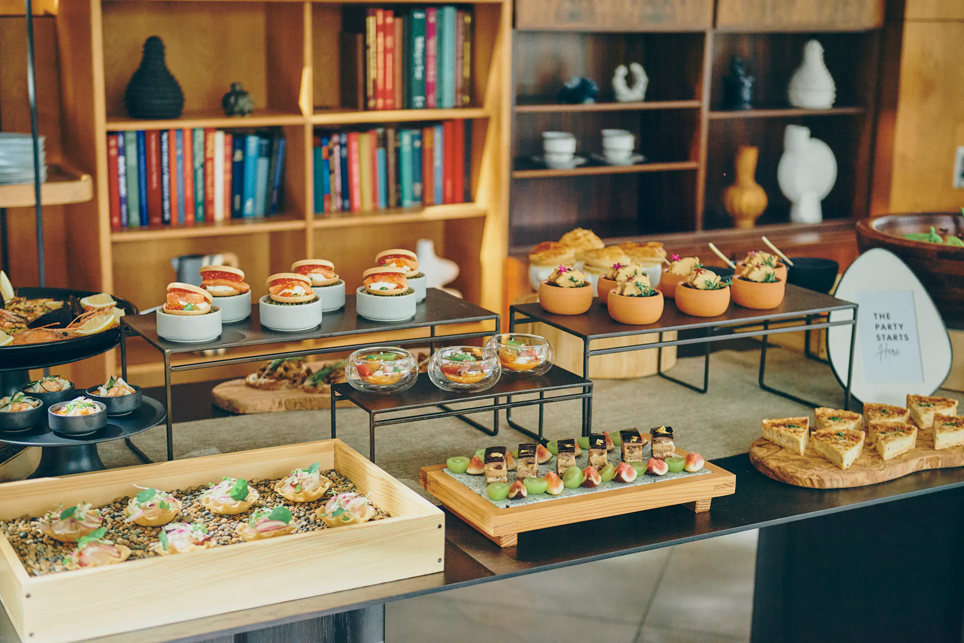 【中之島駅2分／中之島バンクス内】台船をベースにした堂島川に浮かぶウェディング＆イベントスペース