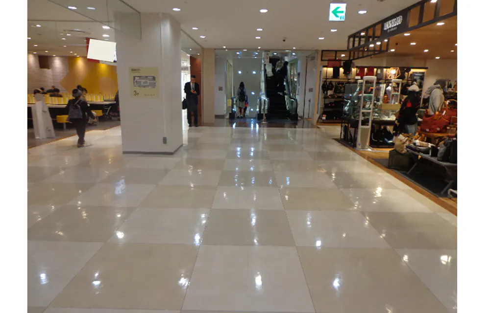 【アルカキット錦糸町】3階 下りエスカレーター前特設会場