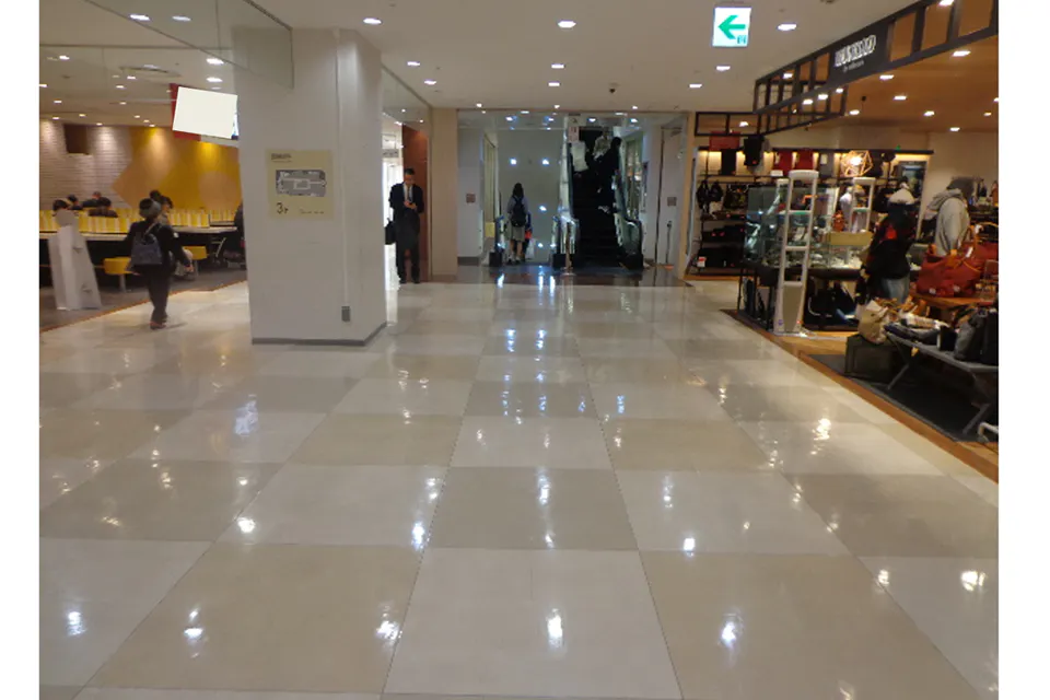 【アルカキット錦糸町】3階 下りエスカレーター前特設会場