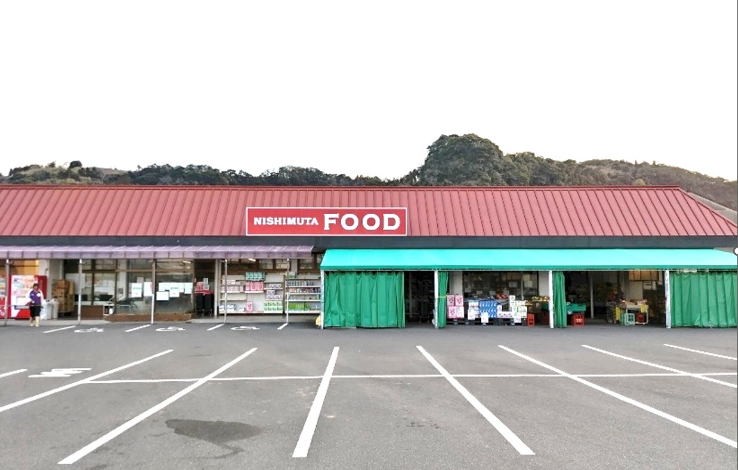【ケーオーニシムタ大根占店】キッチンカーに最適な食鮮館側駐車場スペース