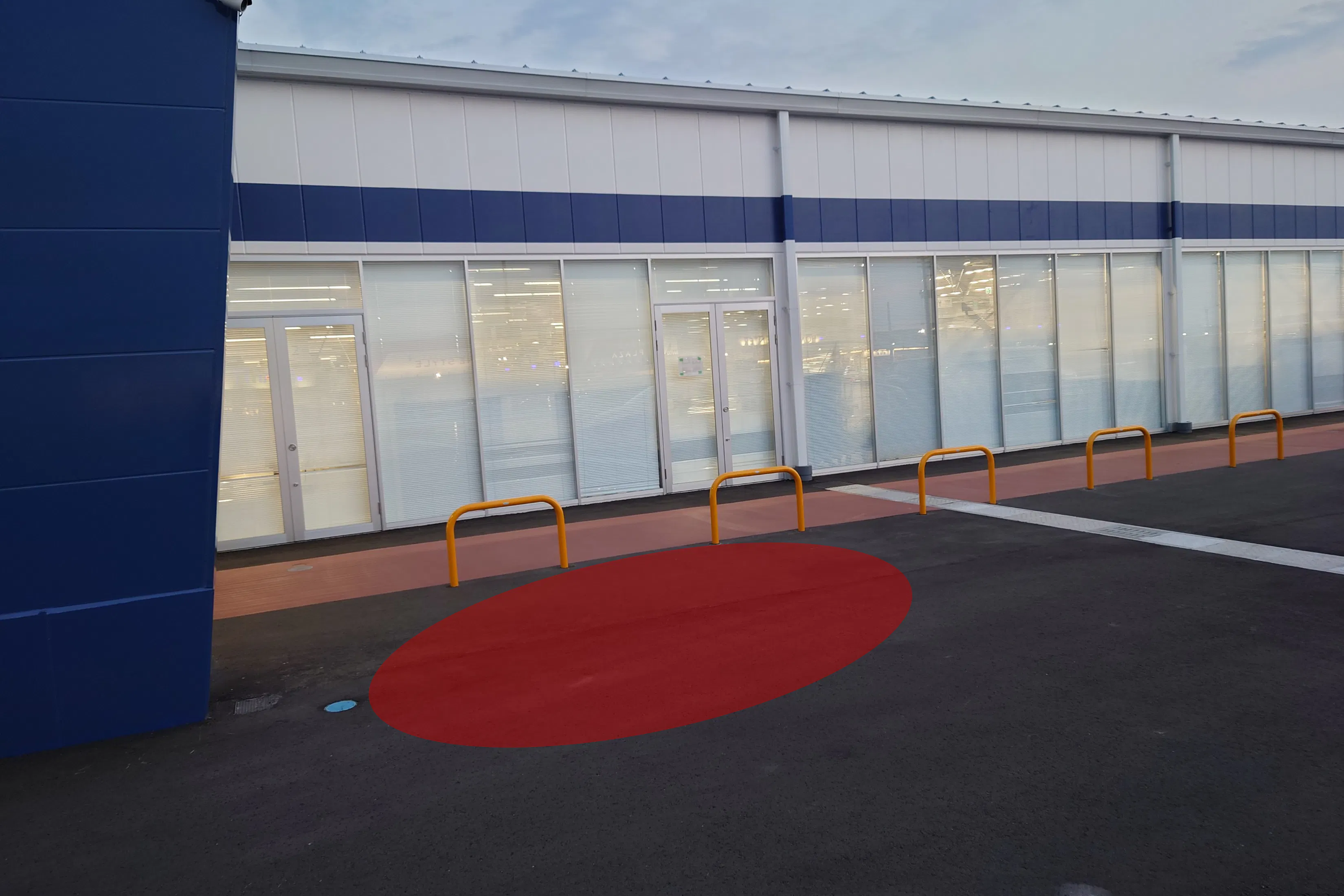 【スーパーセンタートライアル都城都北店】キッチンカー(調理営業)出店限定/屋外スペース