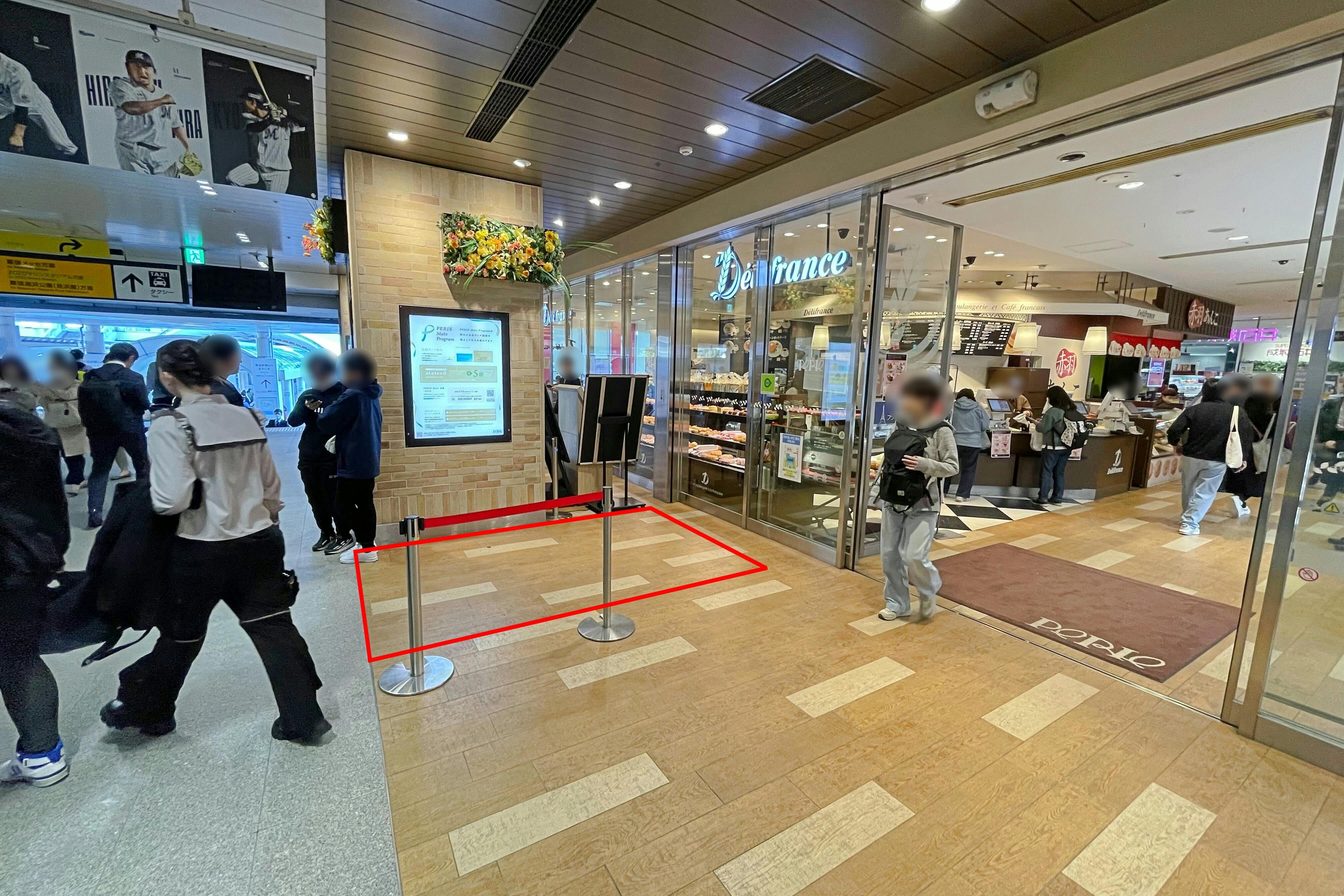 【ペリエ海浜幕張】スイーツ等のポップアップストアに最適なJR海浜幕張駅改札正面にあるスペース