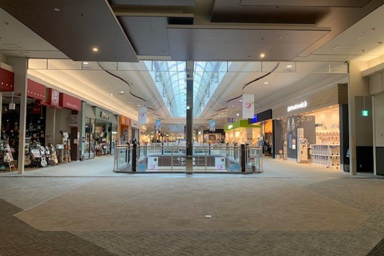 【イオンモール高岡】東館 2階 イベントスペース⑥(ヴィレッジヴァンガード前)の画像1