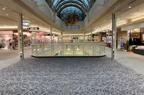 【イオンモール岡崎】ウエスト3F ライトオン前 南