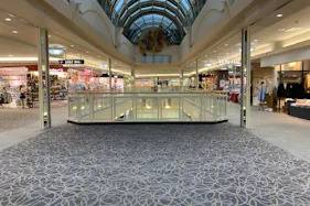 【イオンモール岡崎】ウエスト3F ライトオン前 南