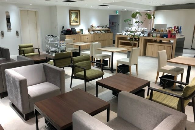 【銀座駅1分】撮影に適した、美白の女王で有名な「SONOKO」のカフェ内のイベントスペース