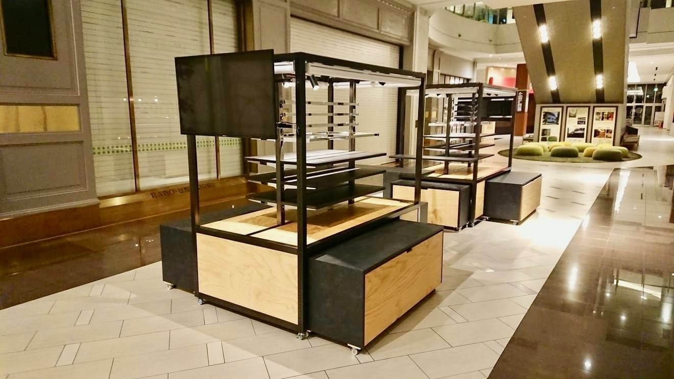 什器は2台ご用意があります。