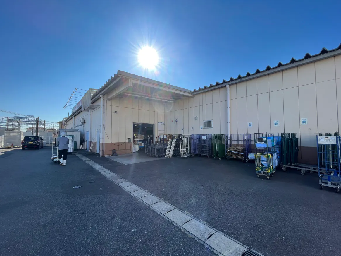 【オークワ愛西プラザ】販促キャンペーンやプロモーションイベントに適した風除室スペース