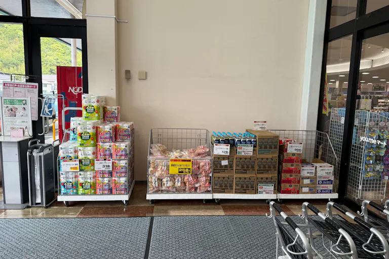 【ゆめマート 東萩】風除室 物販や販促プロモーションにおすすめな催事イベントスペースの画像4