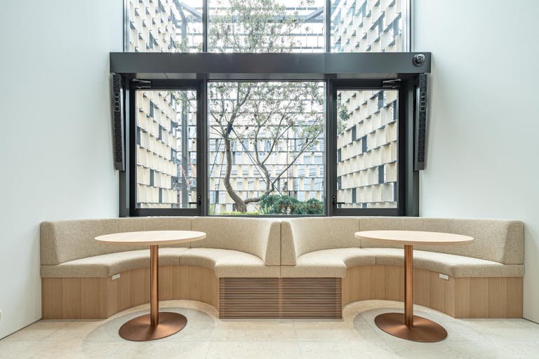 【中目黒・池尻大橋エリア】天高・自然光◎ 対談やカフェ・バーなどの撮影、展示会に最適なレンタルスペースの画像2