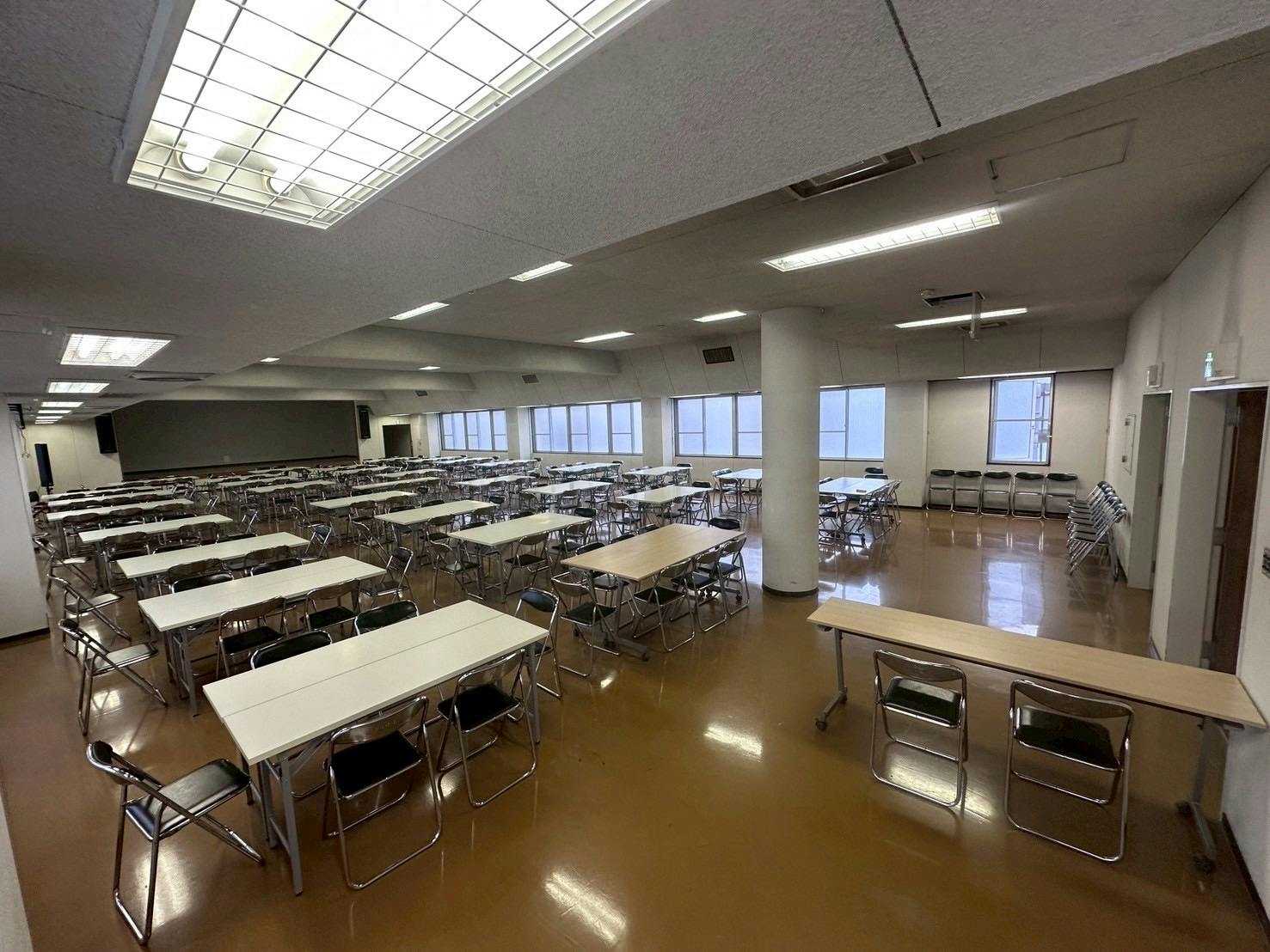 【飯田橋駅2分】撮影やイベントに最適な学校跡地のレンタルスペース（4Fフロア貸し）