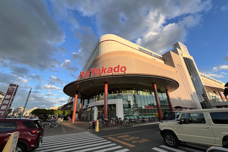 【イトーヨーカドー 大和鶴間店】プロモーション等に最適なショッピングモールのイベントスペース(2階 イオン連絡通路入口前)の画像2