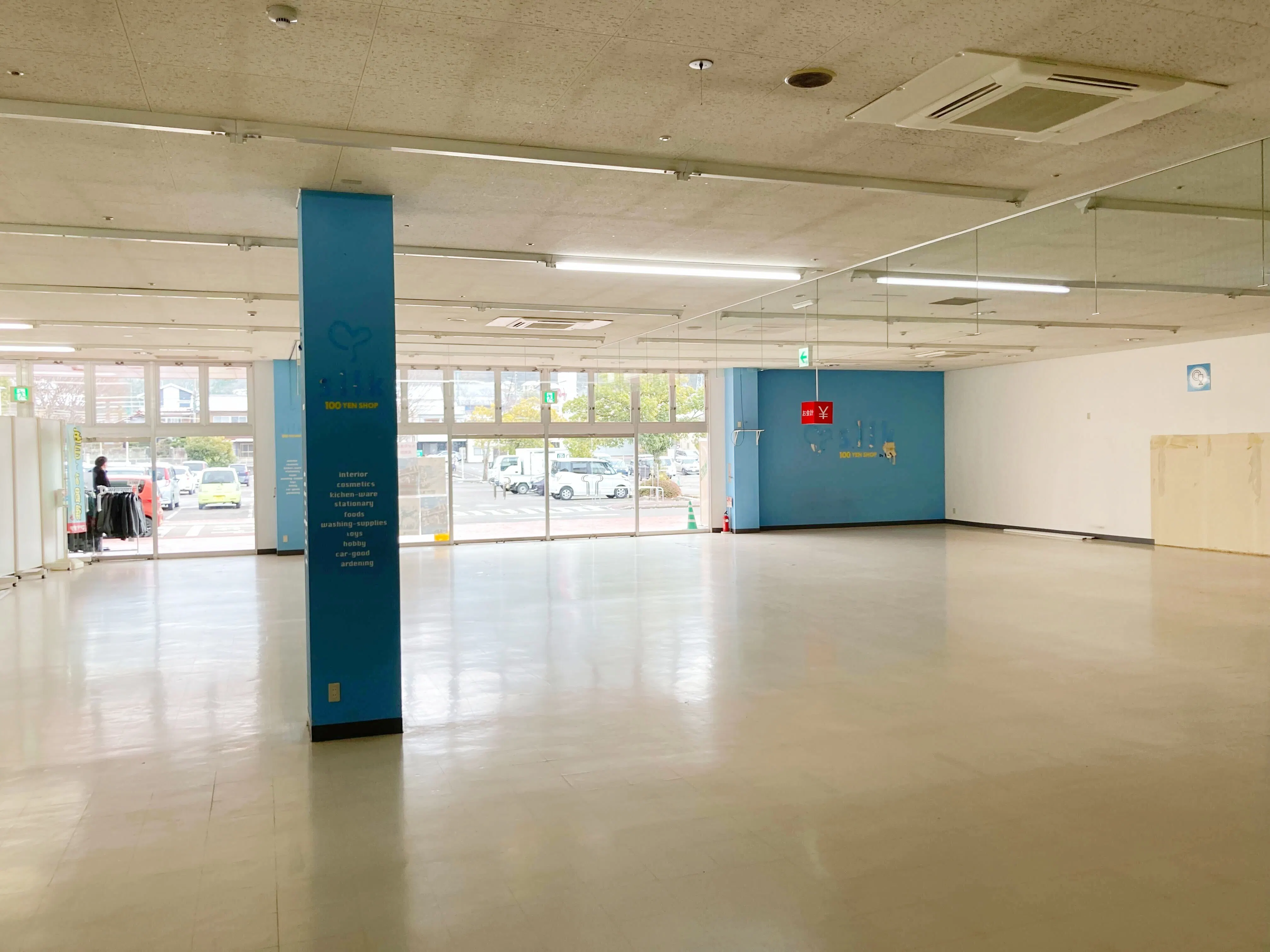 【イオンタウン美濃】大型の展示販売会や自治体関連イベントに最適な店舗区画型の大型イベントスペース