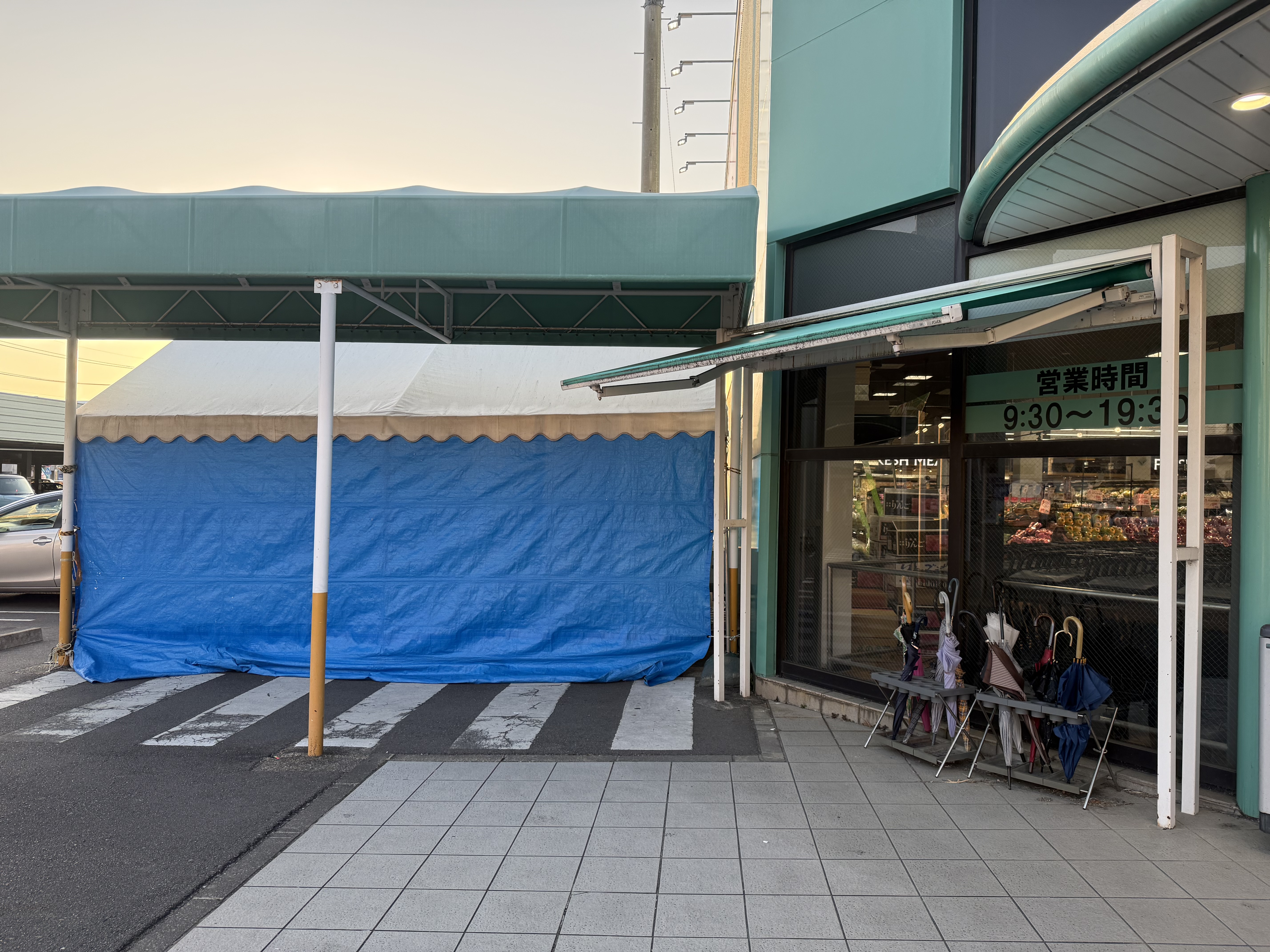 【Aコープ高蔵寺店】食物販や販促イベントに最適な屋外スペース