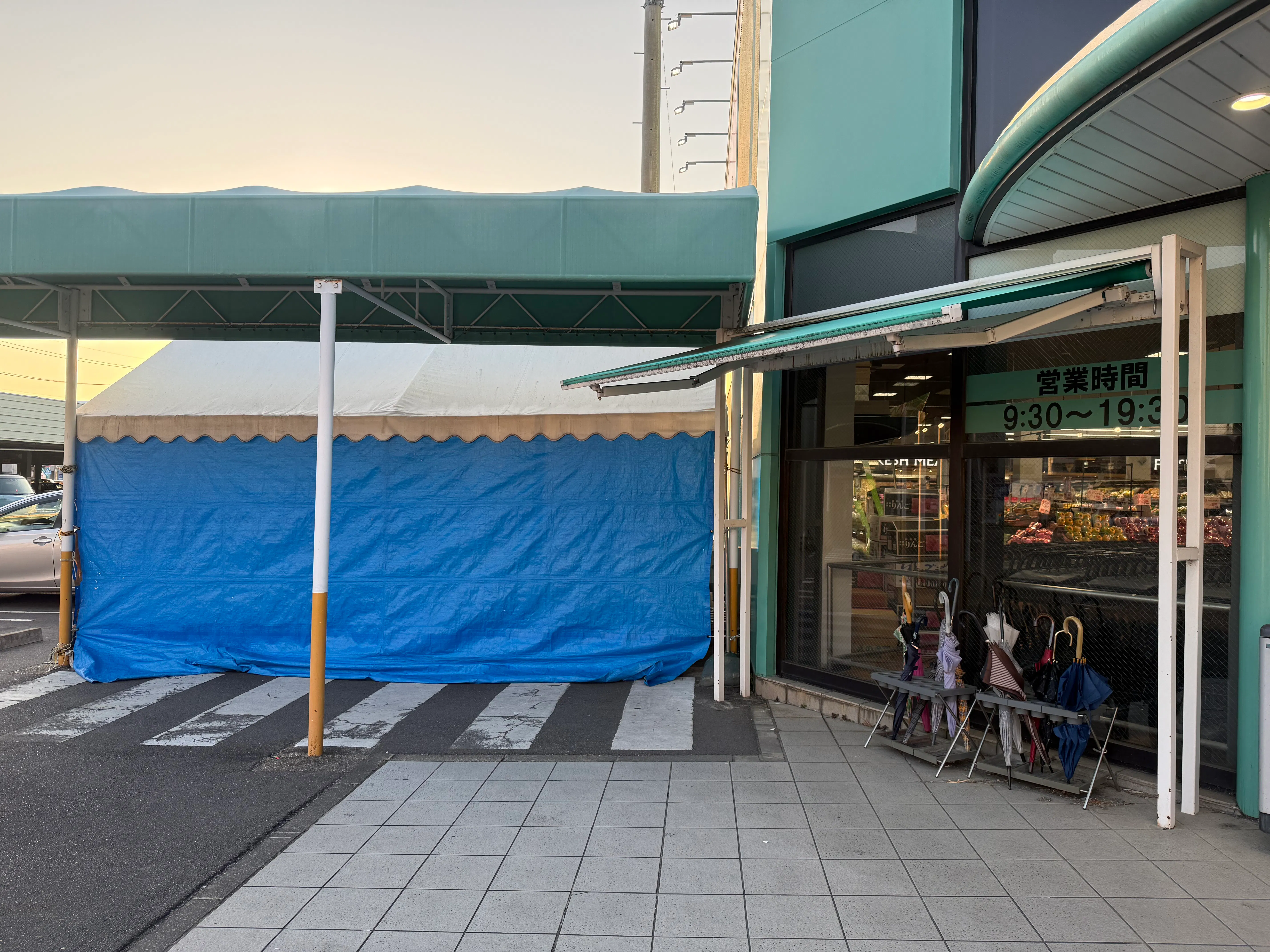 【Aコープ高蔵寺店】食物販や販促イベントに最適な屋外スペース