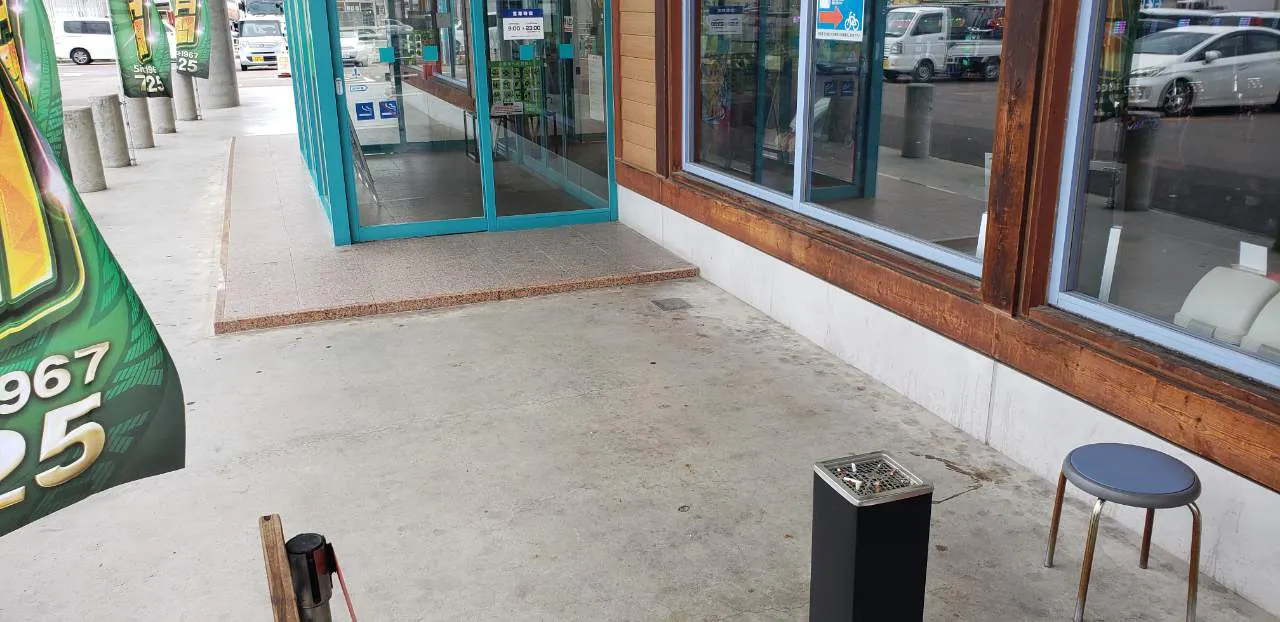 【ダイナム福島郡山東店ゆったり館】物販に最適なアミューズメント施設のイベントスペース(店舗入口)