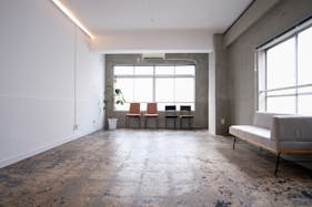 【初台駅7分】ロケや撮影会等の撮影用途や招待制の展示会に最適なイベントスペース