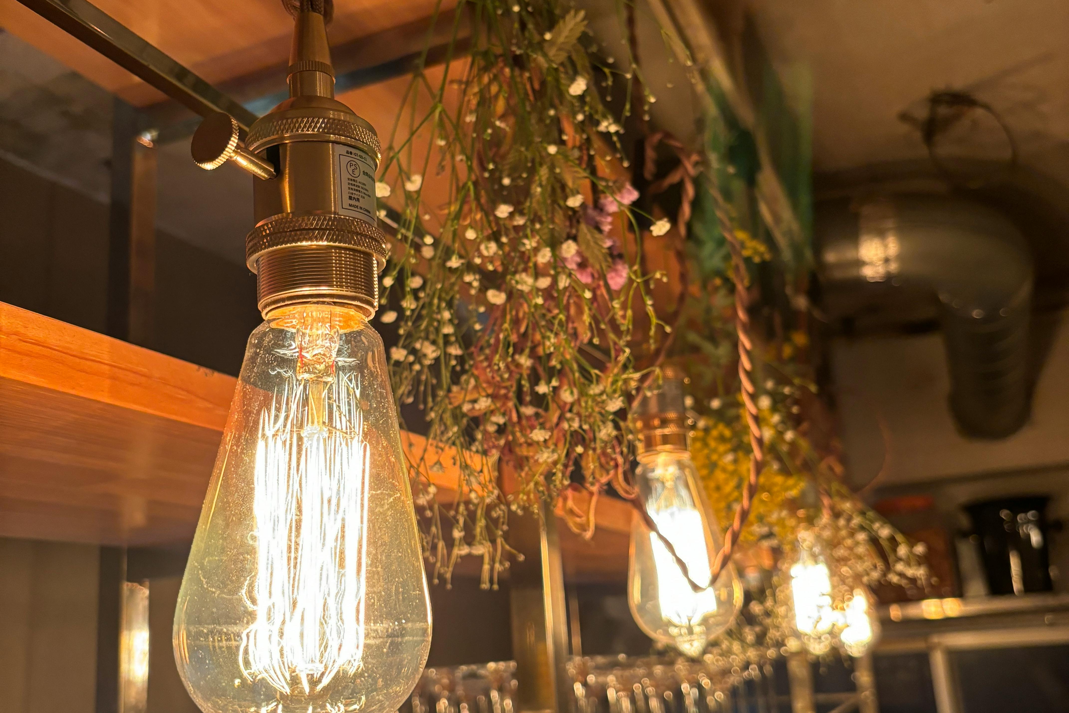 【天神南駅4分】撮影会やオフサイトミーティング等に最適なアンティーク内装を楽しめる飲食店スペース