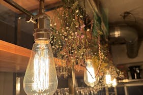 【天神南駅4分】撮影会やオフサイトミーティング等に最適なアンティーク内装を楽しめる飲食店スペース