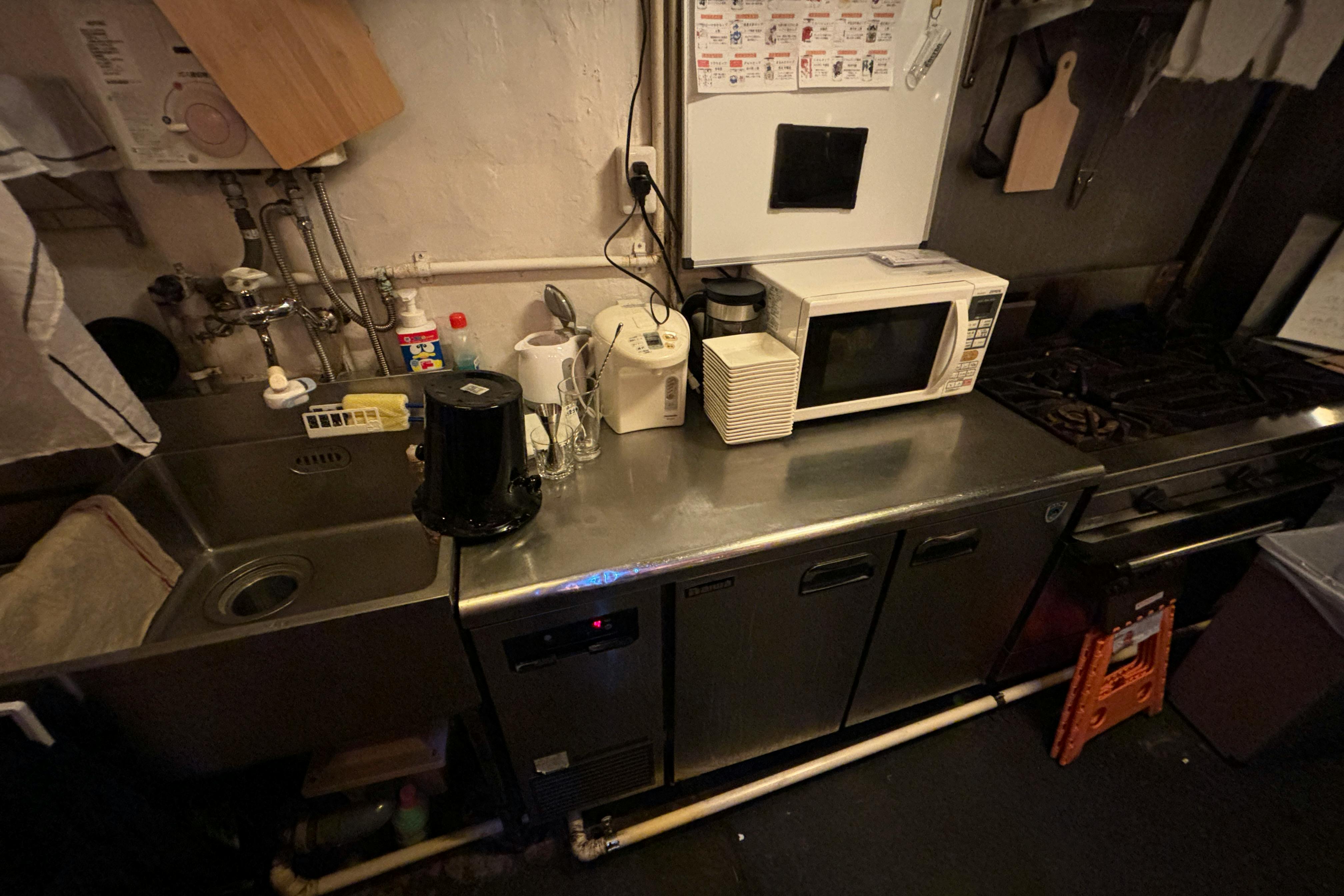 【天神南駅4分】撮影会やオフサイトミーティング等に最適なアンティーク内装を楽しめる飲食店スペース