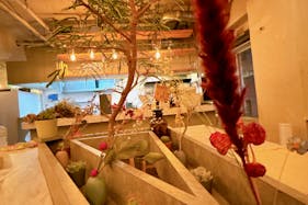 【天神南駅4分】撮影会やオフサイトミーティング等に最適なアンティーク内装を楽しめる飲食店スペース