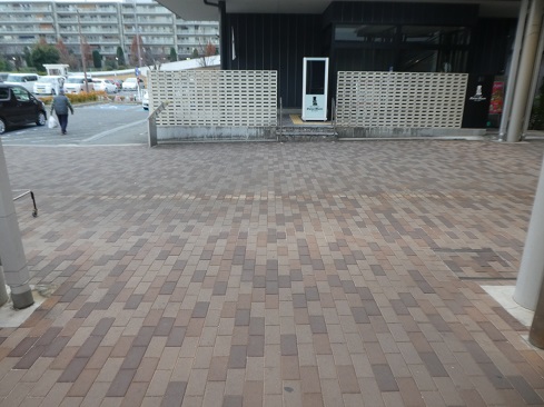 【エコール・ロゼ】キッチンカーやPRイベントに最適な駐車場前の屋外イベントスペースの画像2