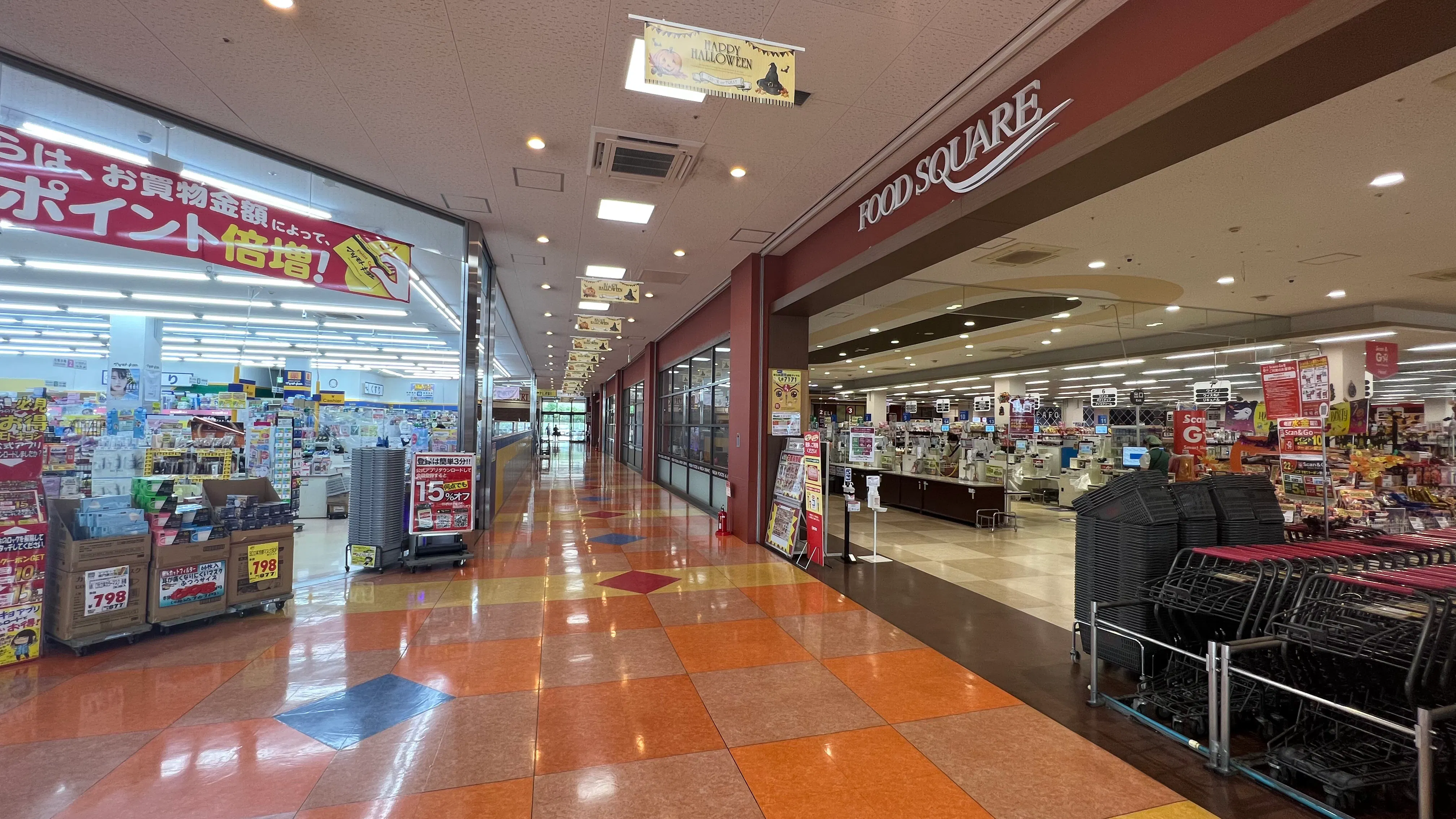 【ヘイワールド/メイン通路A】物販や食物販、プロモーションイベントに最適な通行量の多いメイン動線沿いのイベントスペース